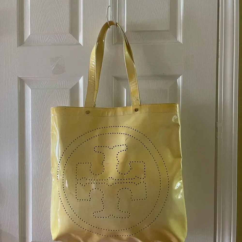 Authenticated Tory Burch leather patent yellow Large tote with dust bag